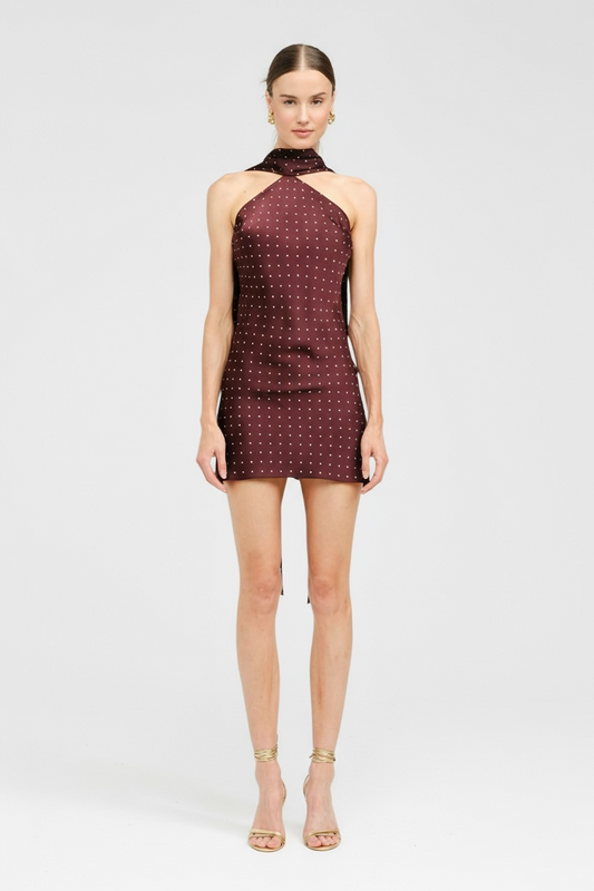 Vestido corto con pañuelo